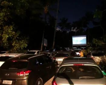 Cinema drive-in mostra força com sessões esgotadas em Maceió