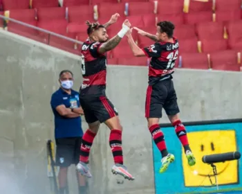 Flamengo vence o Fluminense e abre vantagem na decisão do Carioca