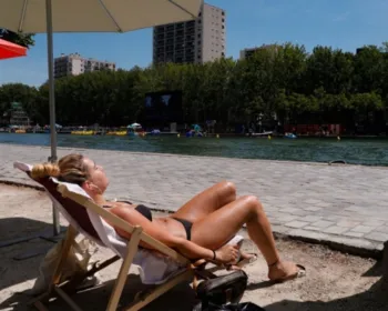 Paris abre 'praias' no rio Sena com medidas extras de proteção