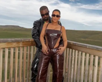 Kim Kardashian e Kanye West voltam aos EUA após semana de reclusão com os filhos