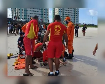 Bombeiros resgatam duas pessoas após princípio de afogamento no litoral alagoano