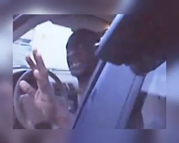 Vídeo de policiais mostra trechos inéditos de abordagem e morte de George Floyd