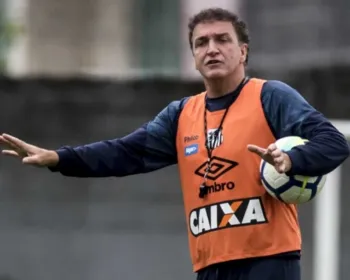 Cuca elogia postura do Santos com um a menos e projeta decisão contra o Ceará