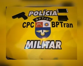 Dupla suspeita de assaltar vítima com arma de brinquedo é presa na Ponta Grossa