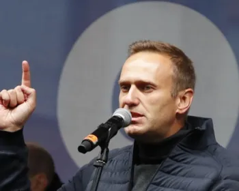 Polícia russa quer interrogar Navalny na Alemanha