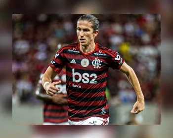 Respeito de Filipe Luís faz Flamengo mudar escudo de posição no vestiário