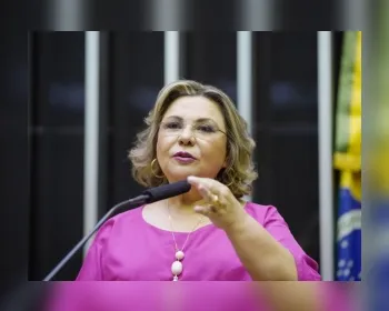 Tereza Nelma recomeça luta contra câncer e retira ação contra dissolução do PSDB