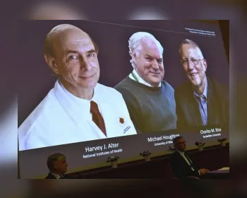 Cientistas que descobriram o vírus da hepatite C ganham o Nobel de Medicina 2020