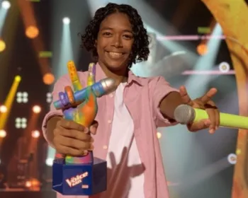 Kauê Penna vence a quinta temporada do 'The Voice Kids'