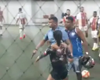 Homem saca arma durante briga após partida de futebol amador em Bebedouro