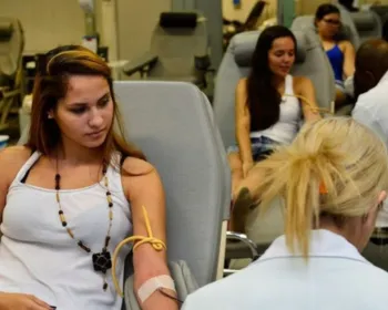Hemorio faz campanha em busca de jovens doadores de sangue