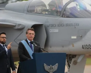 Bolsonaro diz que Forças Armadas estão prontas para garantir a liberdade
