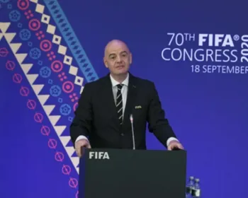 Presidente da Fifa é diagnosticado com covid-19