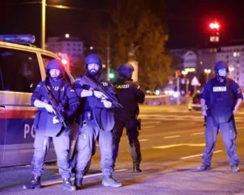  Tiros perto de sinagoga em Viena deixam 1 morto e vários feridos