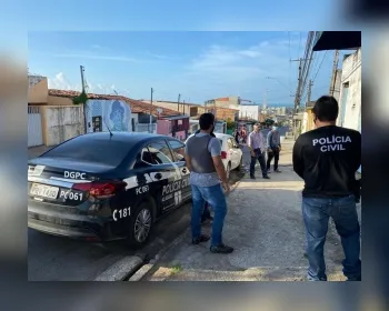 Duas pessoas são presas em operação de combate a crimes de roubo em Maceió