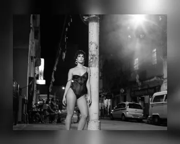 Maria Flor relembra ensaio sem roupa ao ar livre no Centro do Rio