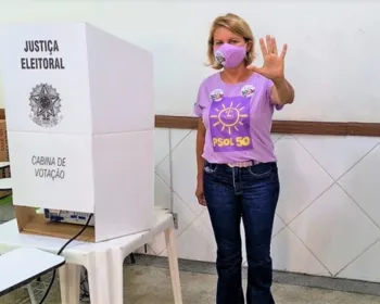 Valéria Correia reafirma trabalho social em dia de eleição