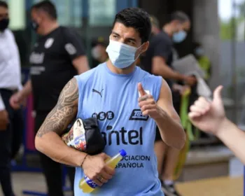 Suárez segue testando positivo para coronavírus e não enfrenta o Barcelona