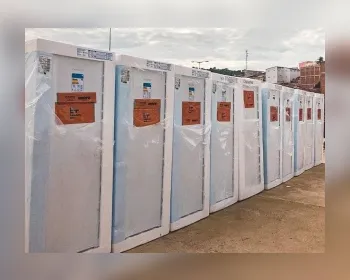Equatorial entrega geladeiras novas em Maceió, Paulo Jacinto e Santana