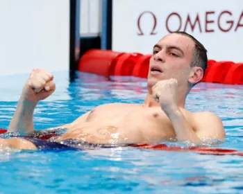 Fernando Scheffer conquista o bronze no 200m livre, primeira medalha do Brasil na natação em Tóquio