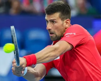 Djokovic admite pensar em aposentadoria: "Estou dividido"
