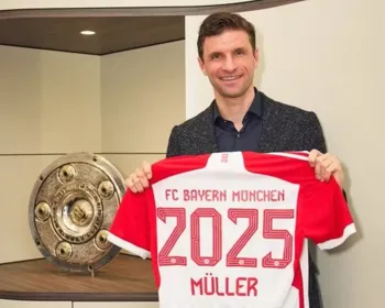 Thomas Müller renova até 2025 com o Bayern