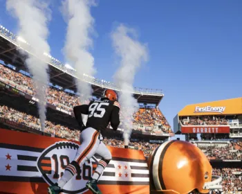 NFL adia três jogos por causa de aumento de casos de covid-19