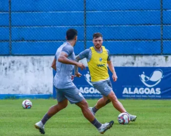 CSA enfrenta o líder Cruzeiro e Yann Rolim comenta sobre fase complicada do Azulão: "Temos que continuar evoluindo"