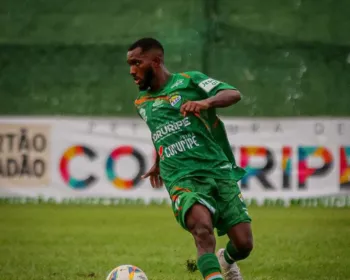 Coruripe rescinde contrato com quatro jogadores e libera Thiaguinho