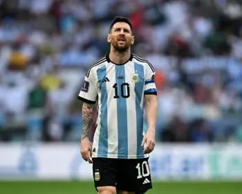 Pai de Messi busca negociar retorno de atacante para o Barcelona