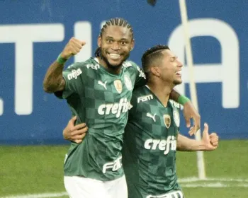 Palmeiras vence Dérbi e vai à final do Paulistão; Corinthians demite Mancini
