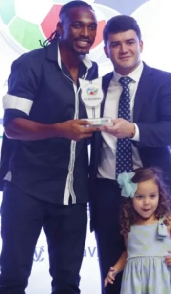 
				
					Melhores do Campeonato alagoano 2016 são premiados em festa da FAF e TV Gazeta
				
				