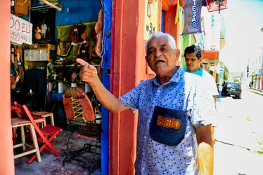 
			
				Beto de Meirus, o artista alagoano que se diz "Escravo do Amor"
			
			
