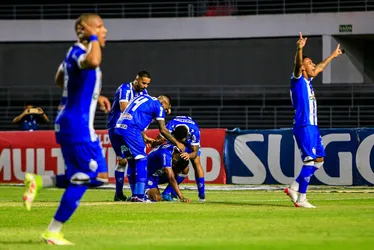 
			
				Do título alagoano ao quase acesso: temporada do CSA é de festa para os azulinos
			
			