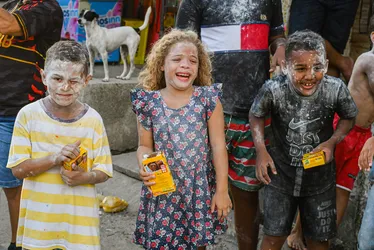 
			
				"Bloco do Bôbo" preserva tradições do bairro Bom Parto, em Maceió
			
			