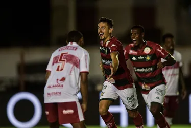 
				CRB não fica de fora das semis do Alagoano há 11 anos; sábado (12), tentará evitar vexame
			
			