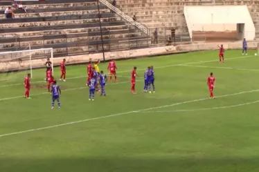 
			
				Cruzeiro de Arapiraca vence e CRB é eliminado da Copa Alagoas: 1 a 0
			
			