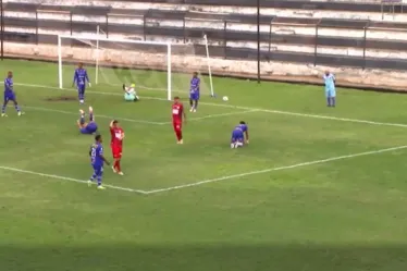 
			
				Cruzeiro de Arapiraca vence e CRB é eliminado da Copa Alagoas: 1 a 0
			
			