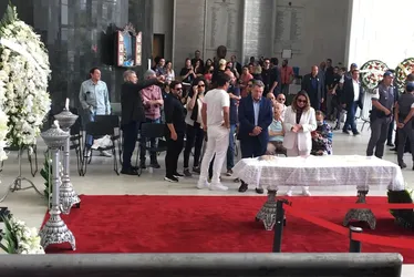 
			
				Famosos se despedem de Gal Costa no velório em São Paulo
			
			