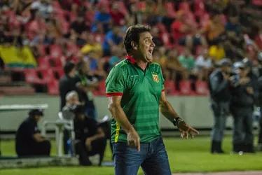 
			
				Há cinco jogos sem vencer, CRB recebe o Sampaio Corrêa em Maceió, nesta quinta (4)
			
			