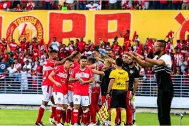 
			
				Anselmo Ramon fala em prudência na decisão do Alagoano: 'Vamos enfrentar uma equipe forte'
			
			