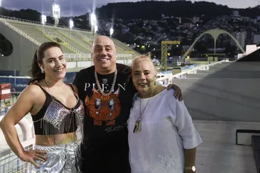 
			
				Joãozinho King mobiliza ajuda humanitária para vítimas das enchentes no Rio de Janeiro
			
			