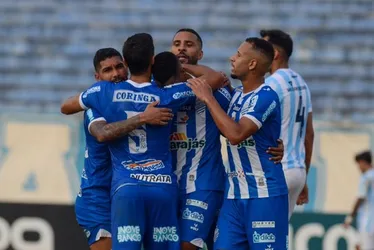
				Pontuar fora é importante: das 15 vitórias atuais, CSA venceu oito jogos longe de Maceió
			
			