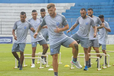 
				Em Pernambuco, Didira projeta ano 'abençoado' do CSA e preferência de título: 'Copa do Nordeste'
			
			