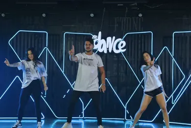 
			
				Gutto Soares grava clipe com equipe de dança de Katy Perry e Gretchen
			
			