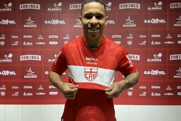 
			
				Não renderam! CRB anuncia desligamento dos atacantes Alisson Farias, Erik, Ewandro e Vitão
			
			