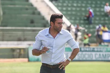 
			
				Em situações opostas na tabela, CSA busca retomar o caminho das vitórias contra o Grêmio
			
			