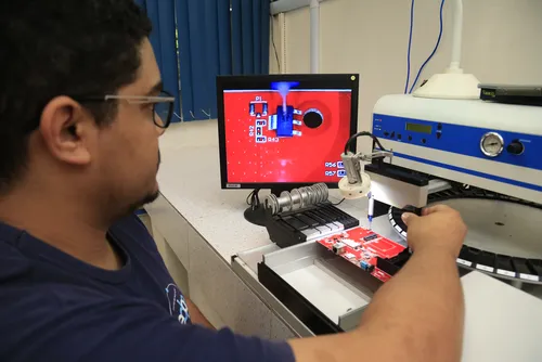 
				Centro de Inovação da Ufal é referência em tecnologia de ponta
			
			