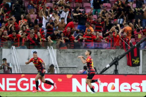 
				CRB reage no 2º tempo, mas perde para o Sport em Pernambuco e cai no Nordestão: 3 a 1
			
			