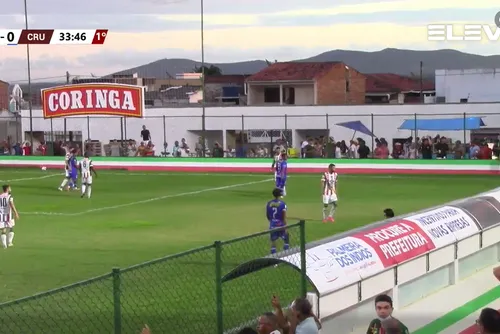
				Cruzeiro ganha do CSE nos pênaltis e vai pegar o Desportivo Aliança na final da Copa Alagoas:5x4
			
			